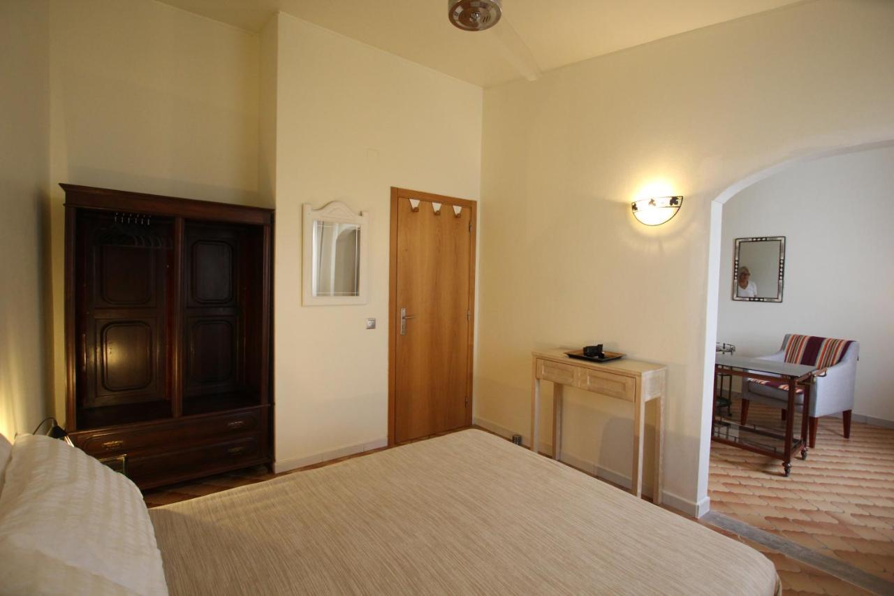 Angela Guest House Lagos Buitenkant foto