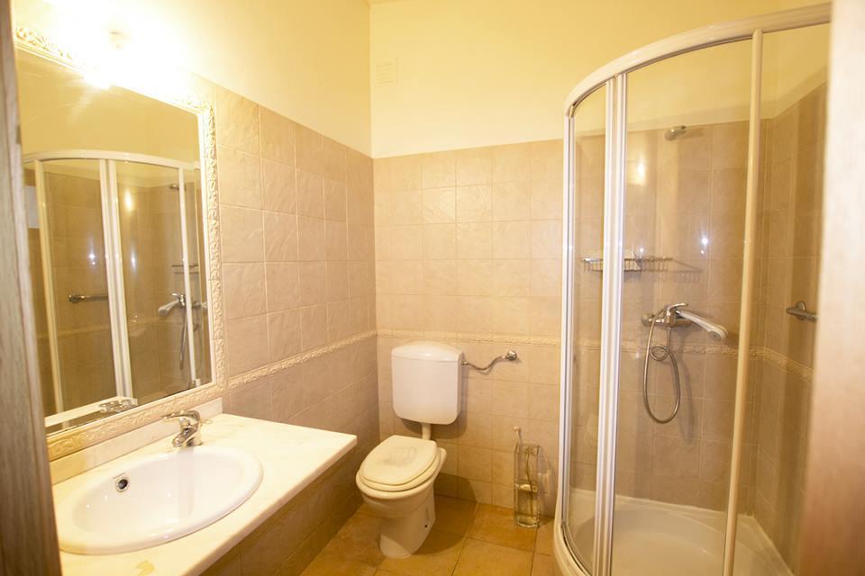 Angela Guest House Lagos Buitenkant foto